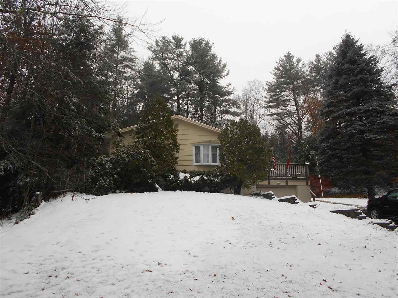118 Belknap Road Hudson, NH 03051 - Photo 1 of 19 Gallery Image 1