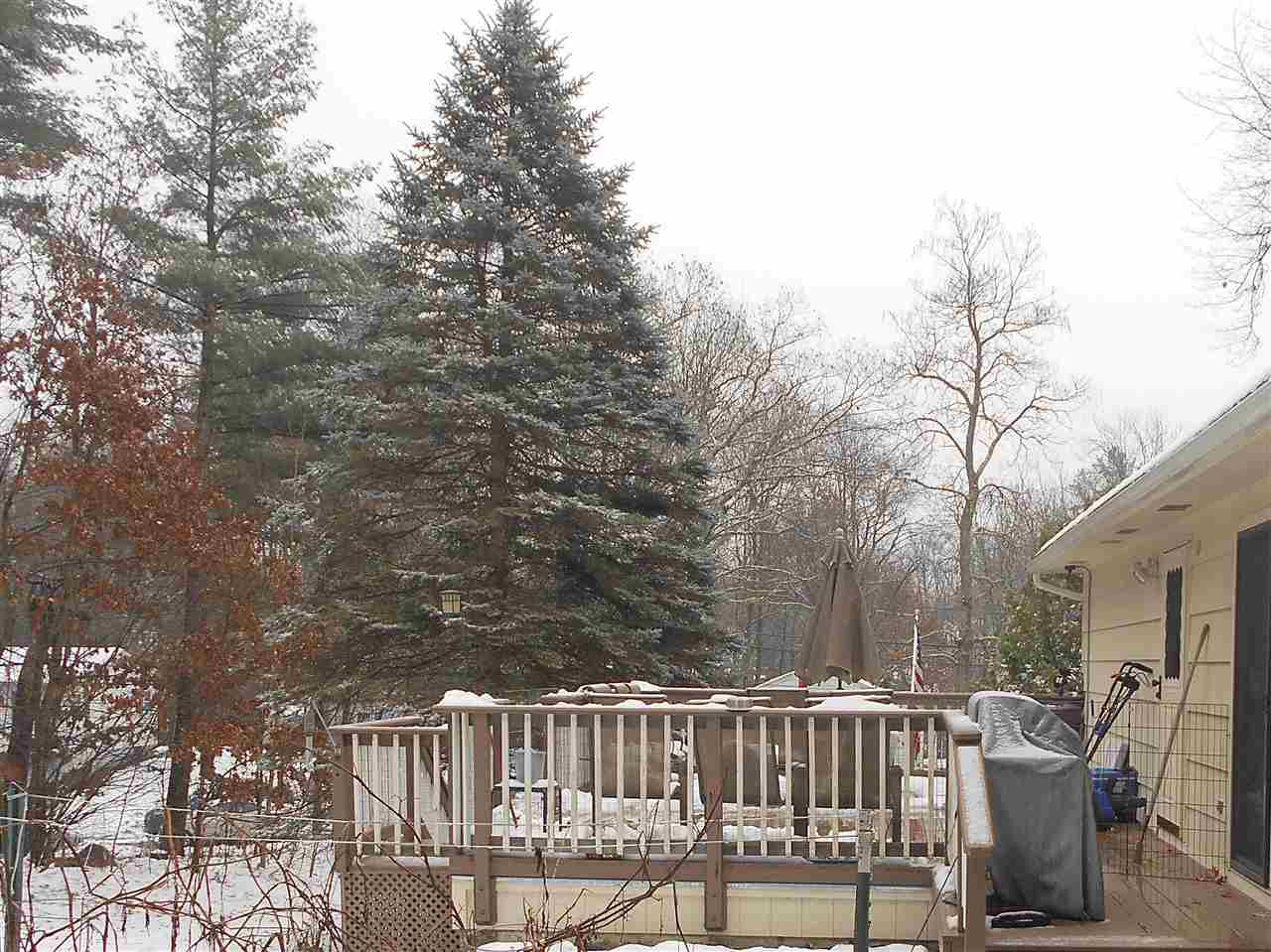 118 Belknap Road Hudson, NH 03051 - Photo 16 of 19 Gallery Image 16