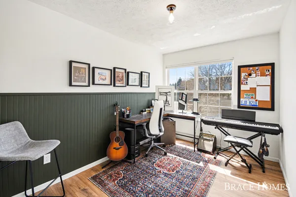 $299,900 | 956 Ada Pl Drive Southeast, Grand Rapids, MI 49546