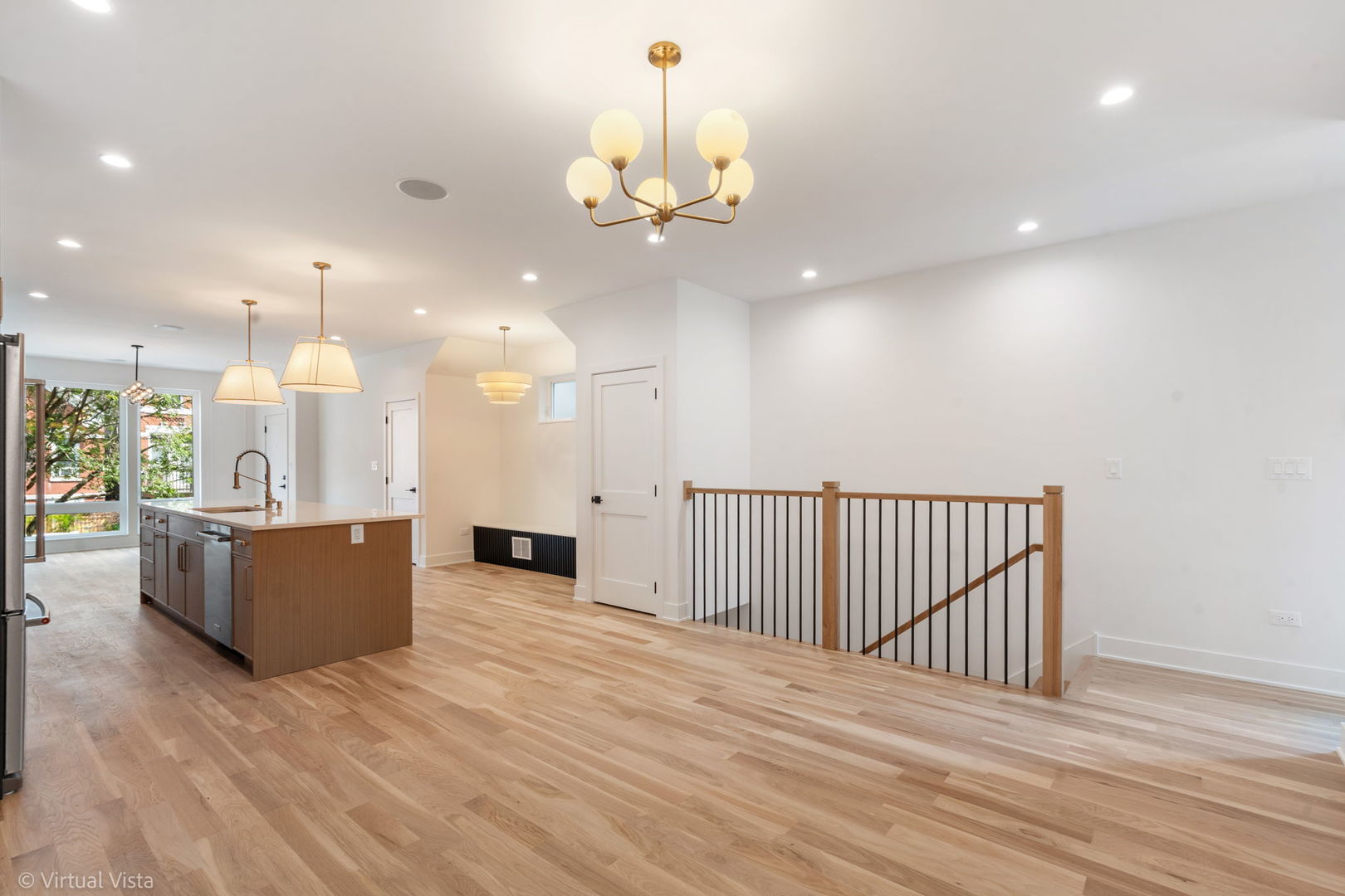 1530 West 18th Place, Unit 1 Chicago, IL 60608 - Photo 4 of 22