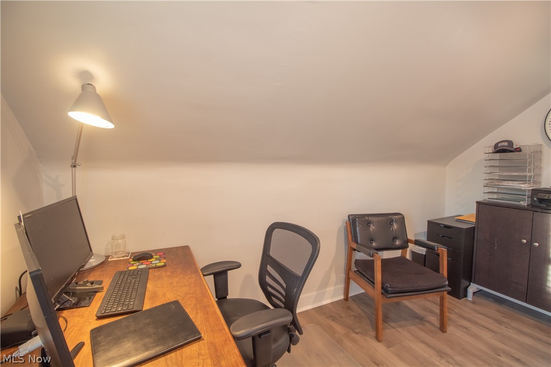 3215 Oak Road Cleveland, OH 44118 - Photo 32 of 35