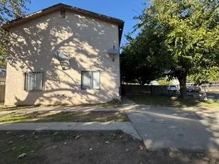 $2,100 | 3337 21st Avenue, Sacramento, CA 95820