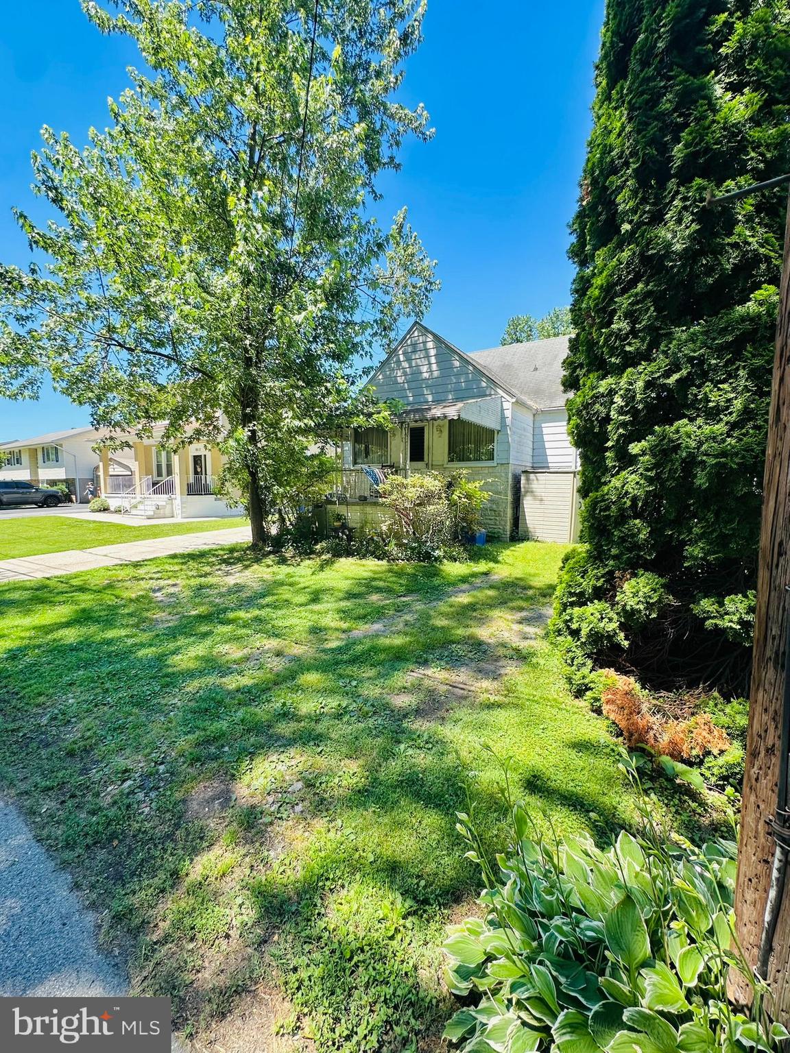 8608 Oak Road Baltimore, MD 21219 - Photo 4 of 37