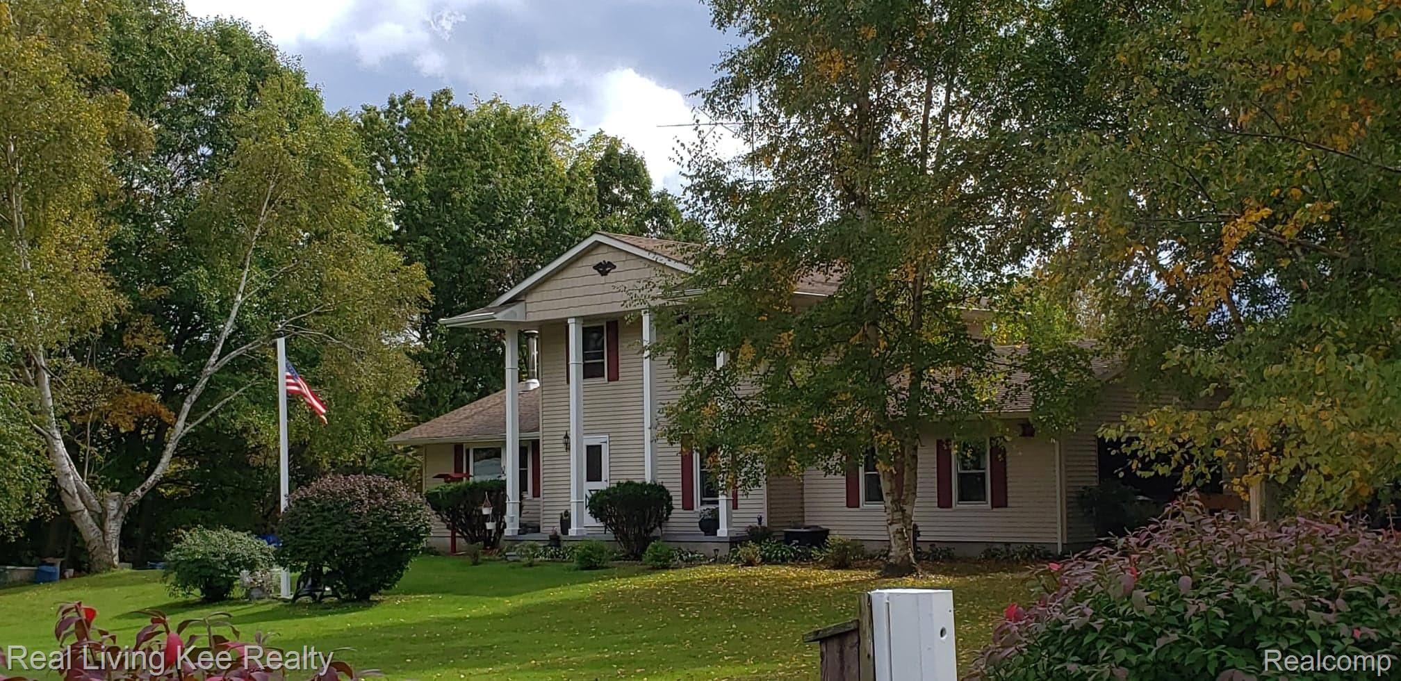3849 Williams Road Columbiaville, MI 48421 - Photo 2 of 27 Front Side.jpg