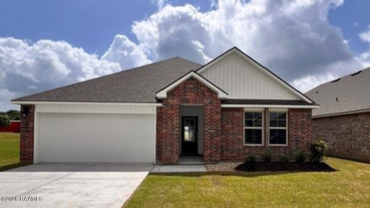 140 Lake Ridge Drive Broussard, LA 70518 - Photo 1 of 31 140 Lake Ridge Drive, Broussard, LA