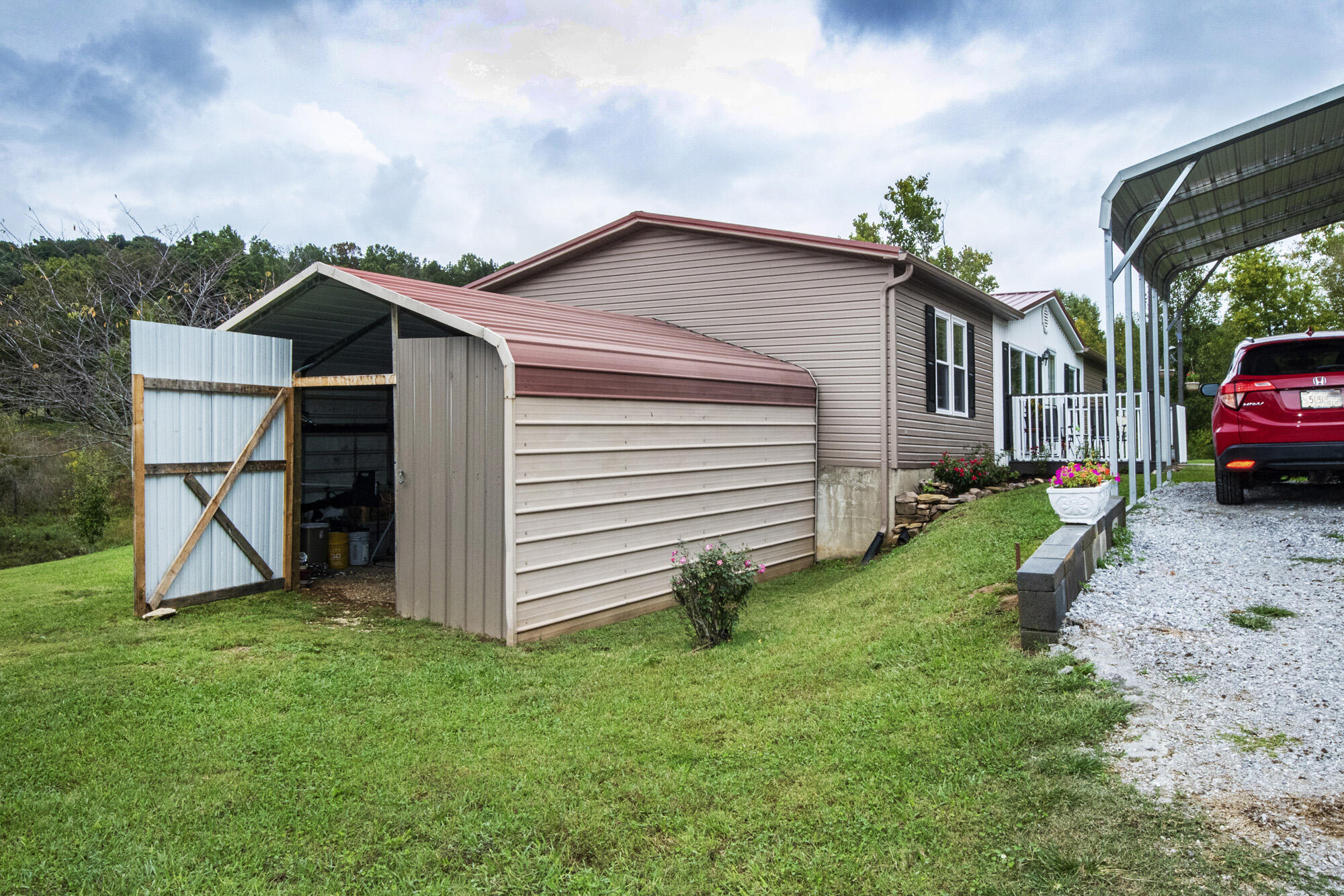 2203 Lynx Road New Market, TN 37820 - Photo 32 of 39 V19A3670
