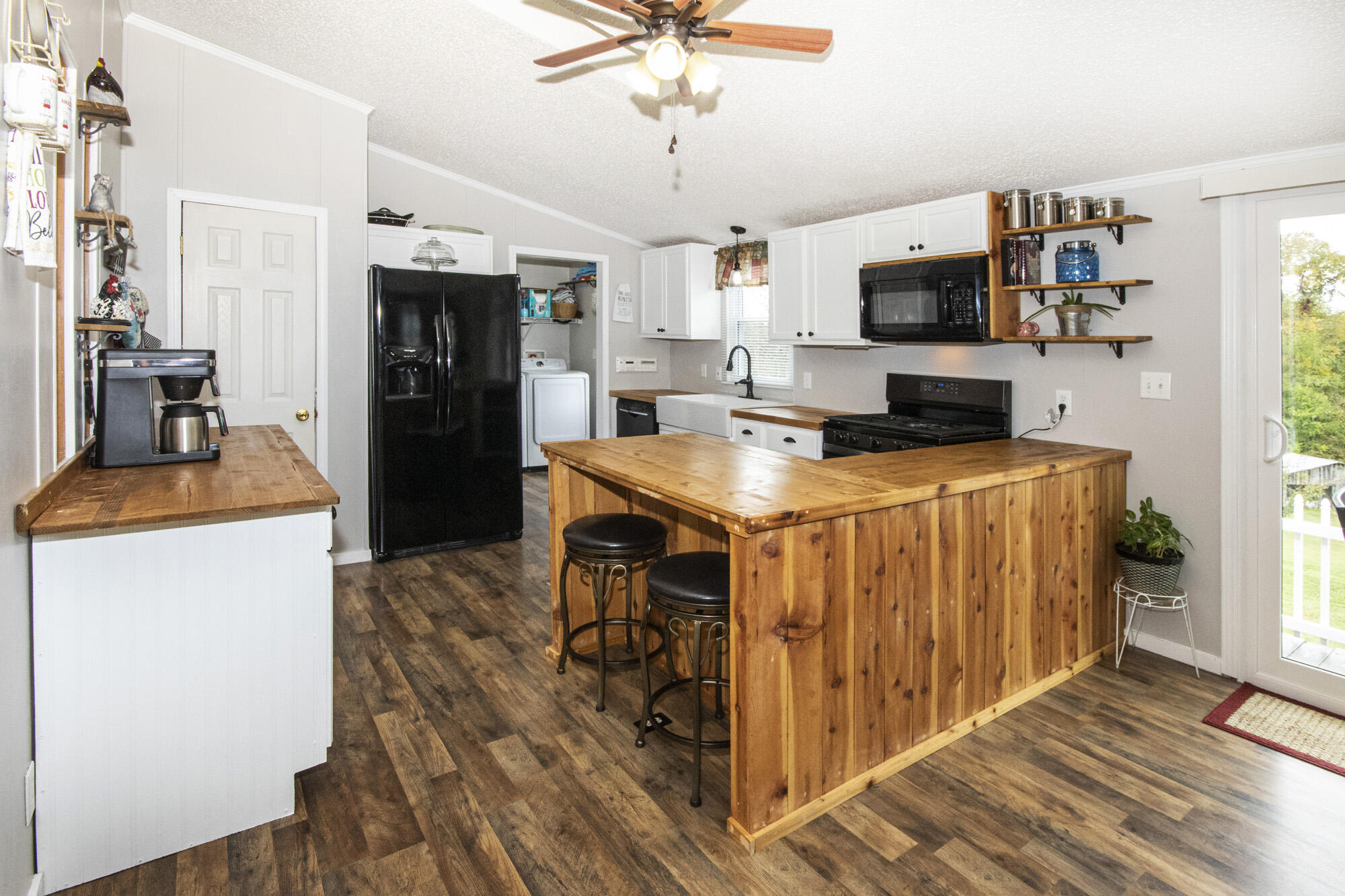 2203 Lynx Road New Market, TN 37820 - Photo 6 of 39 V19A3679