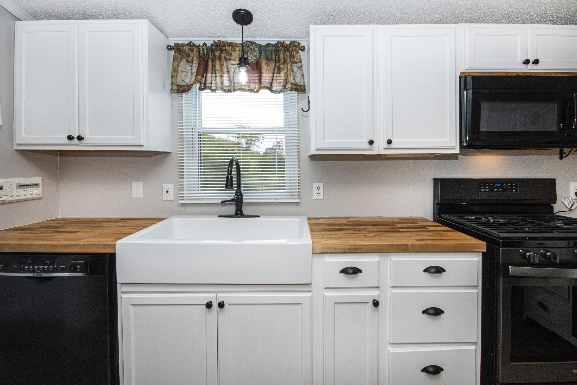 2203 Lynx Road New Market, TN 37820 - Photo 8 of 39 V19A3682