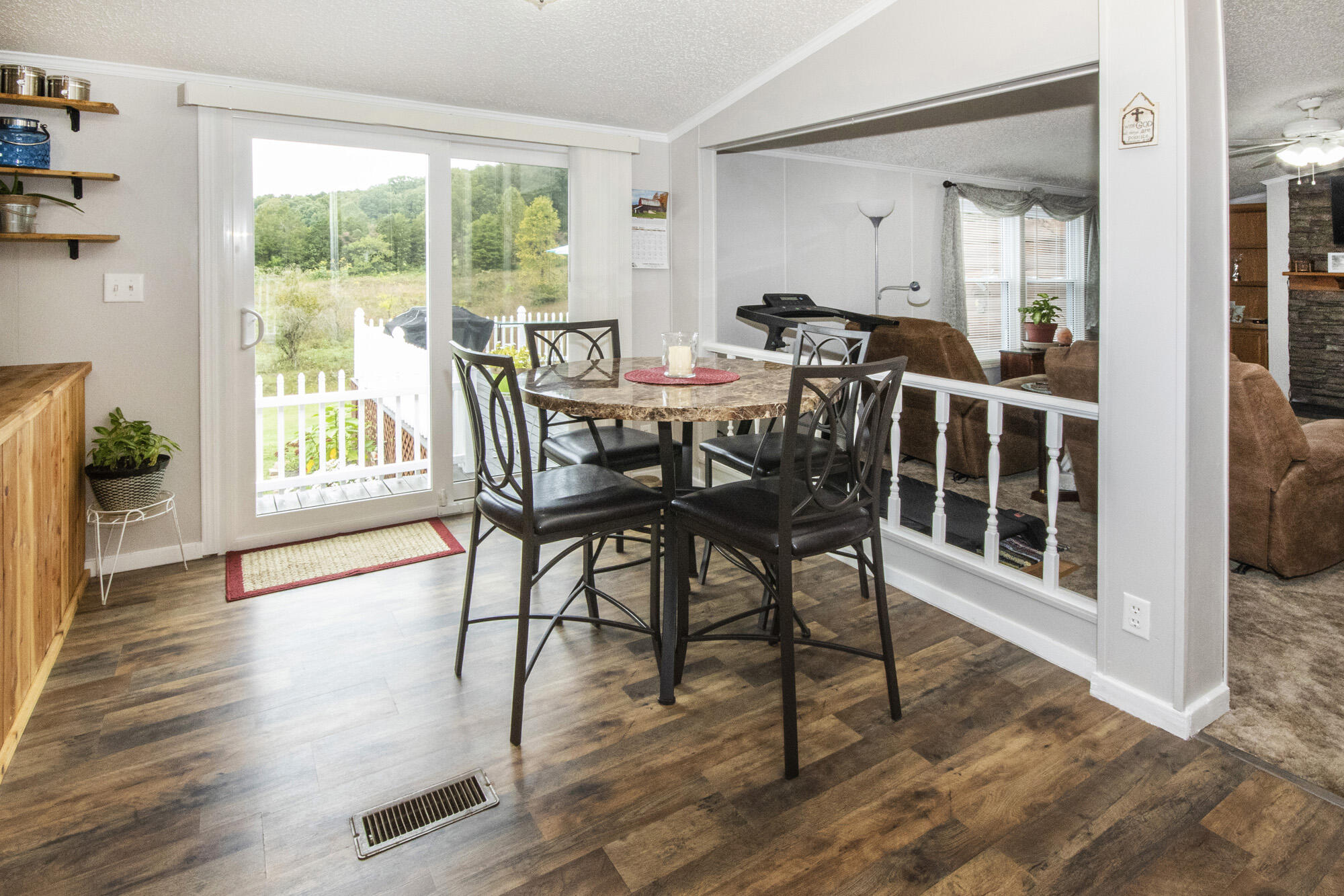 2203 Lynx Road New Market, TN 37820 - Photo 10 of 39 V19A3689