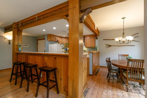 $399,000 | 222 Creekside Way, Unit D/202, Burnsville, NC 28714