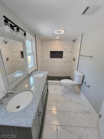$3,500 | 223 Halsey Road, Unit 3, Parsippany, NJ 07054
