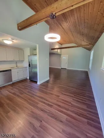 $3,500 | 223 Halsey Road, Unit 3, Parsippany, NJ 07054