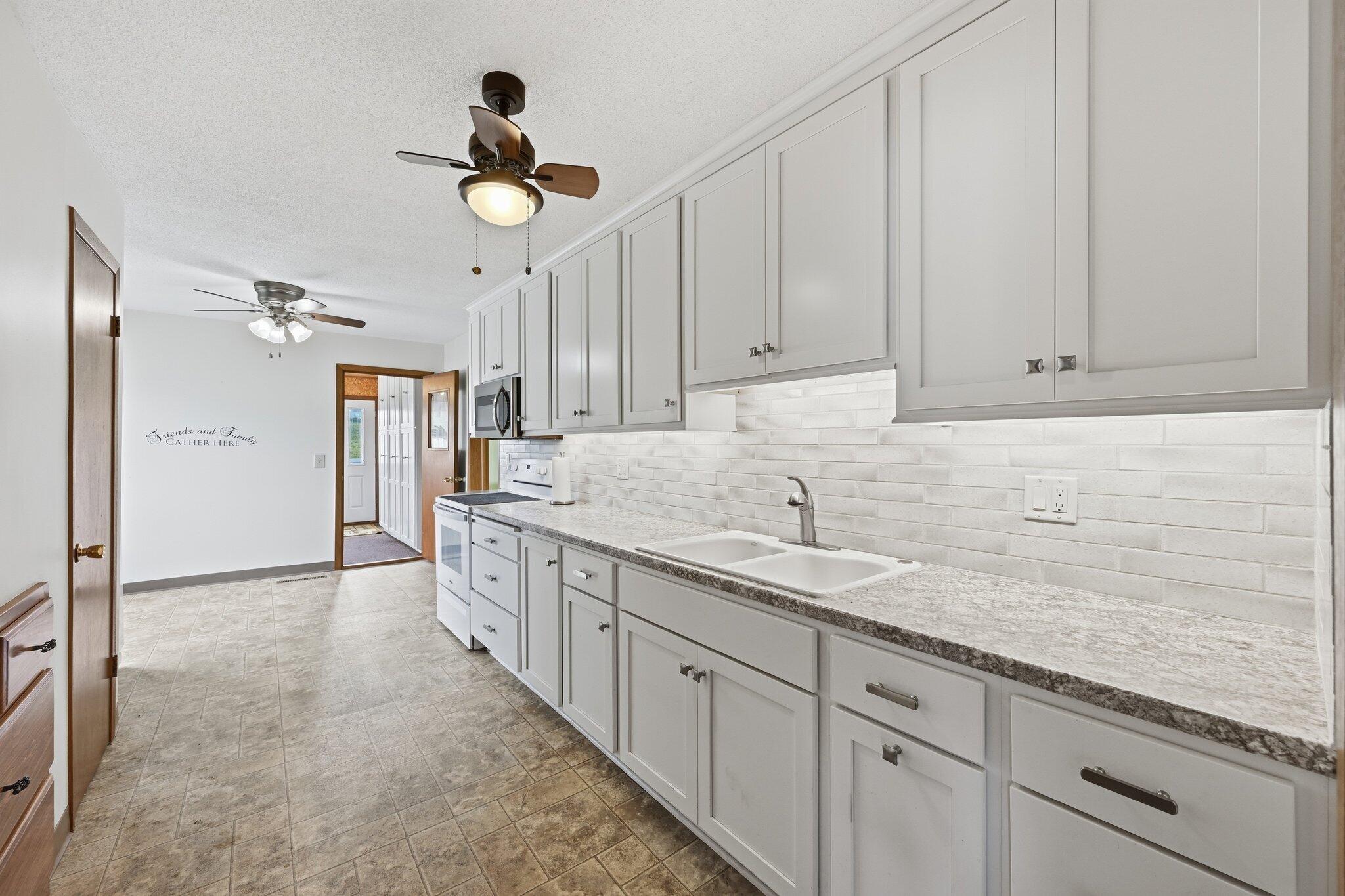 427 Orange Road Harlan, IA 51537 - Photo 8 of 38 Gallery Image 8
