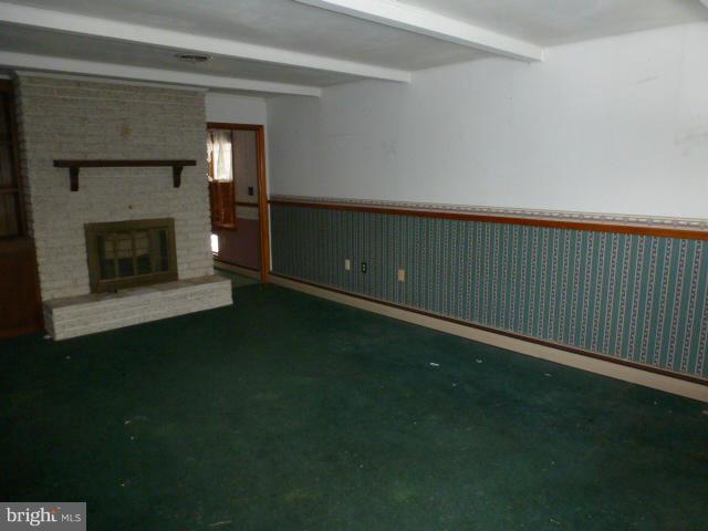 606 Apple Avenue Frederick, MD 21701 - Photo 2 of 20 Living Room