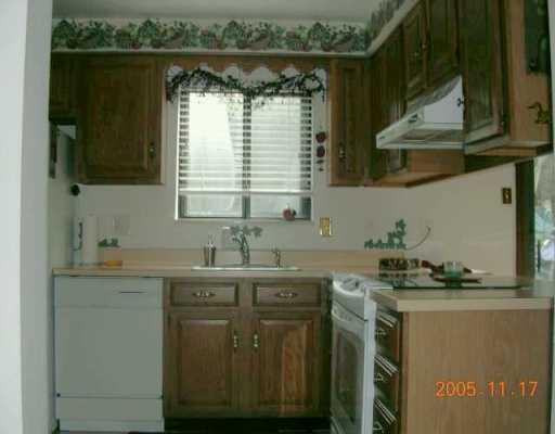 102 Windmill Road Butler, PA 16002 - Photo 4 of 8 Kitchen.