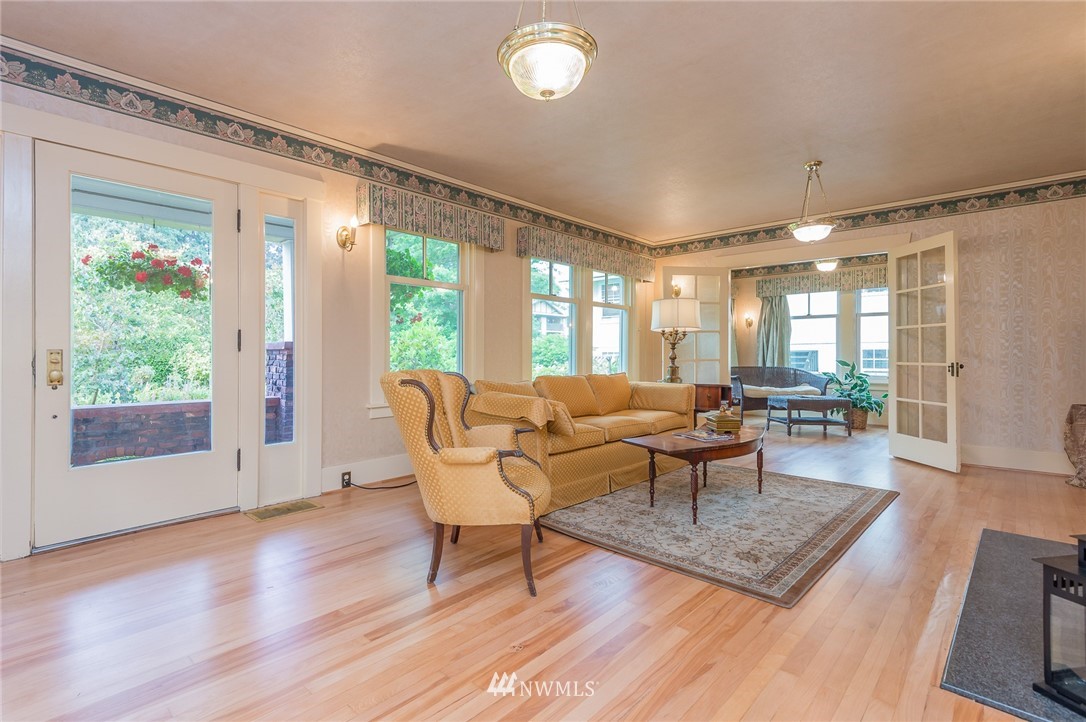 1909 North Oakes Street Tacoma, WA 98406 - Photo 5 of 24