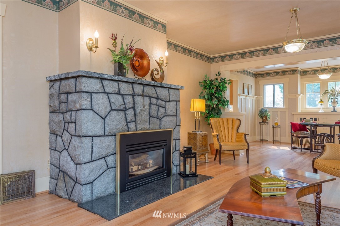 1909 North Oakes Street Tacoma, WA 98406 - Photo 7 of 24