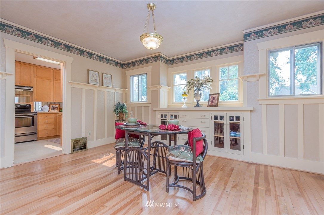 1909 North Oakes Street Tacoma, WA 98406 - Photo 10 of 24