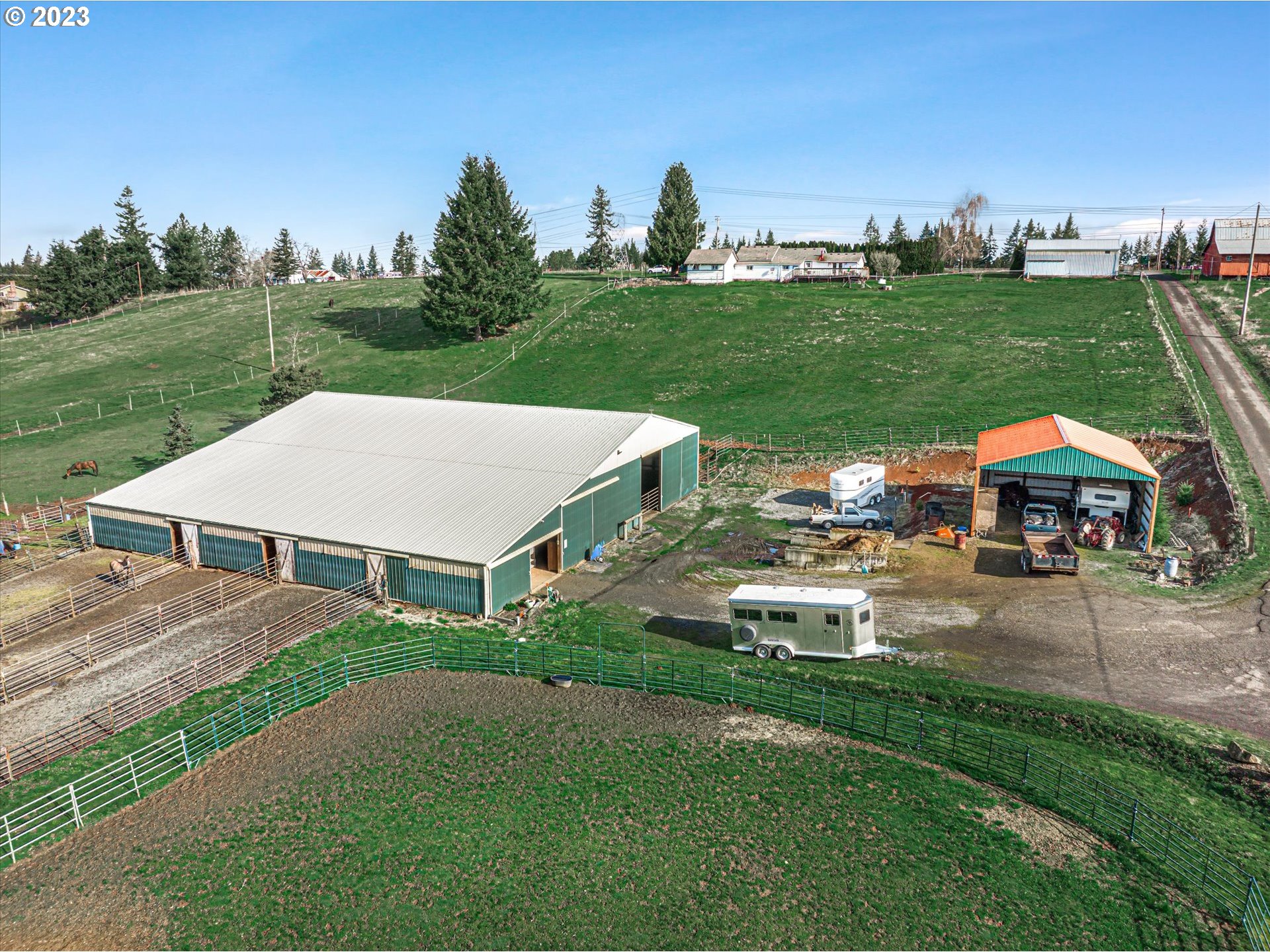 39400 Southeast Trubel Road Sandy, OR 97055 - Photo 18 of 34 a view of a house with garden