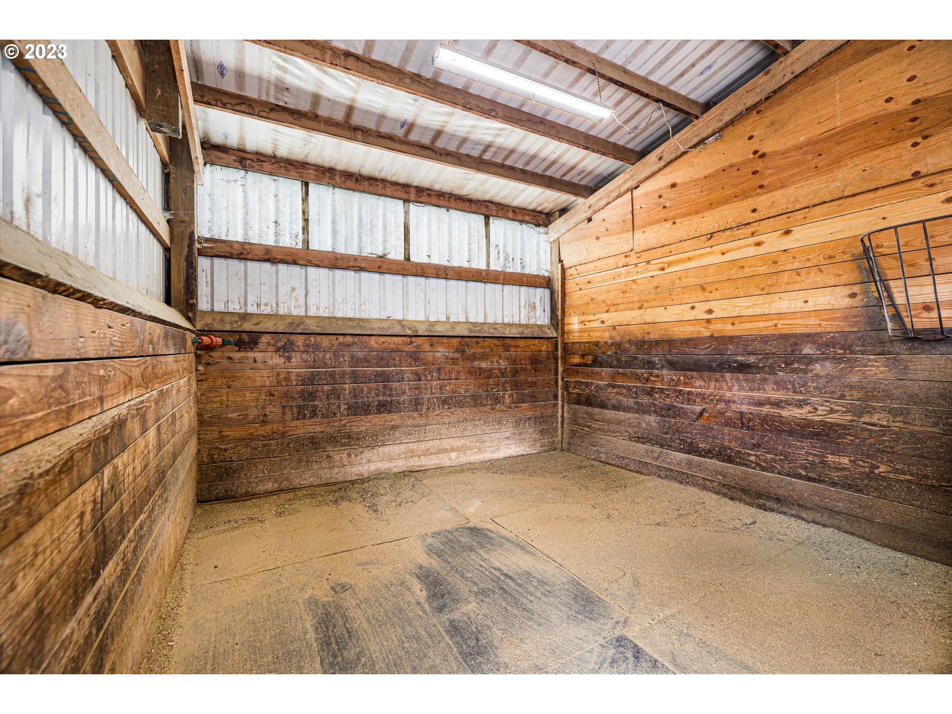 39400 Southeast Trubel Road Sandy, OR 97055 - Photo 24 of 34 a view of an empty room
