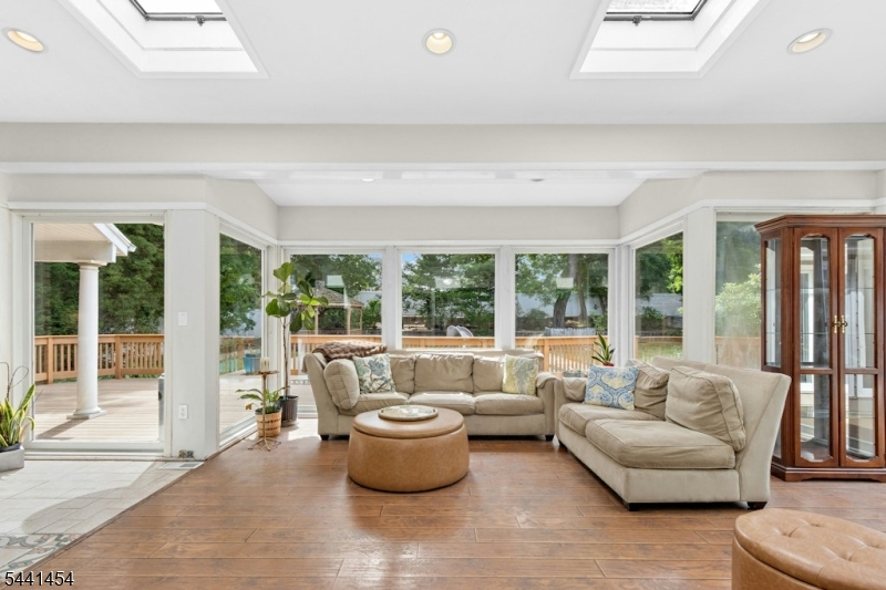1179 Blazo Terrace Mountainside, NJ 07092 - Photo 16 of 41