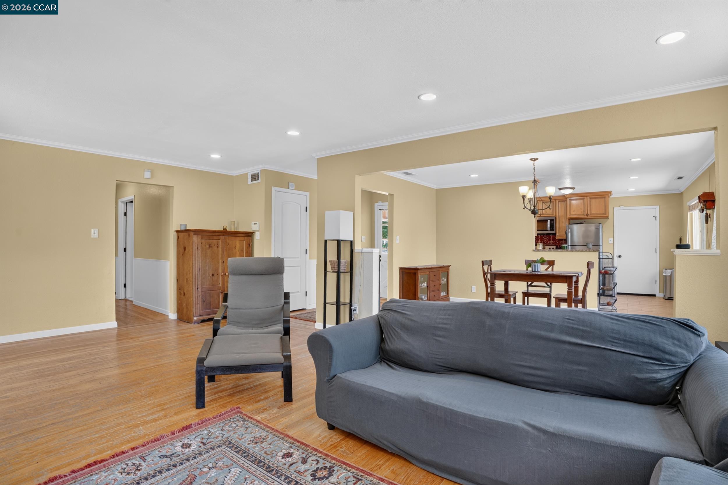 4249 Ridge Drive Pittsburg, CA 94565 - Photo 7 of 37