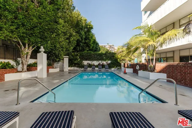 $599,000 | 7135 Hollywood Boulevard, Unit 603, Los Angeles, CA 90046