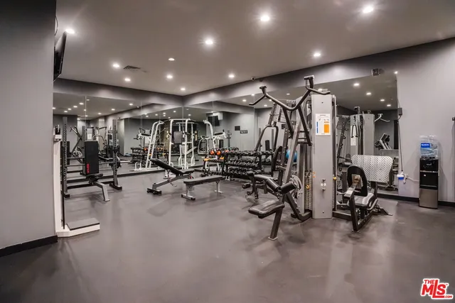 $599,000 | 7135 Hollywood Boulevard, Unit 603, Los Angeles, CA 90046