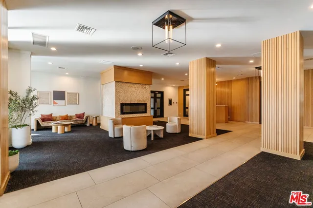 $599,000 | 7135 Hollywood Boulevard, Unit 603, Los Angeles, CA 90046