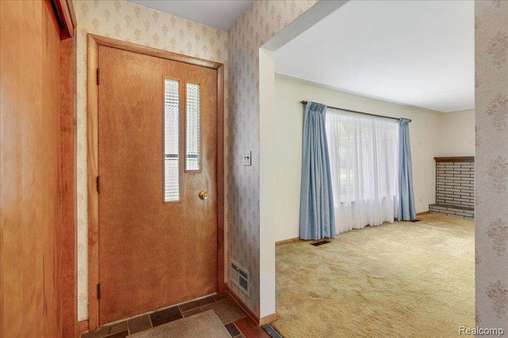 23970 Woodham Road Novi, MI 48374 - Photo 11 of 47