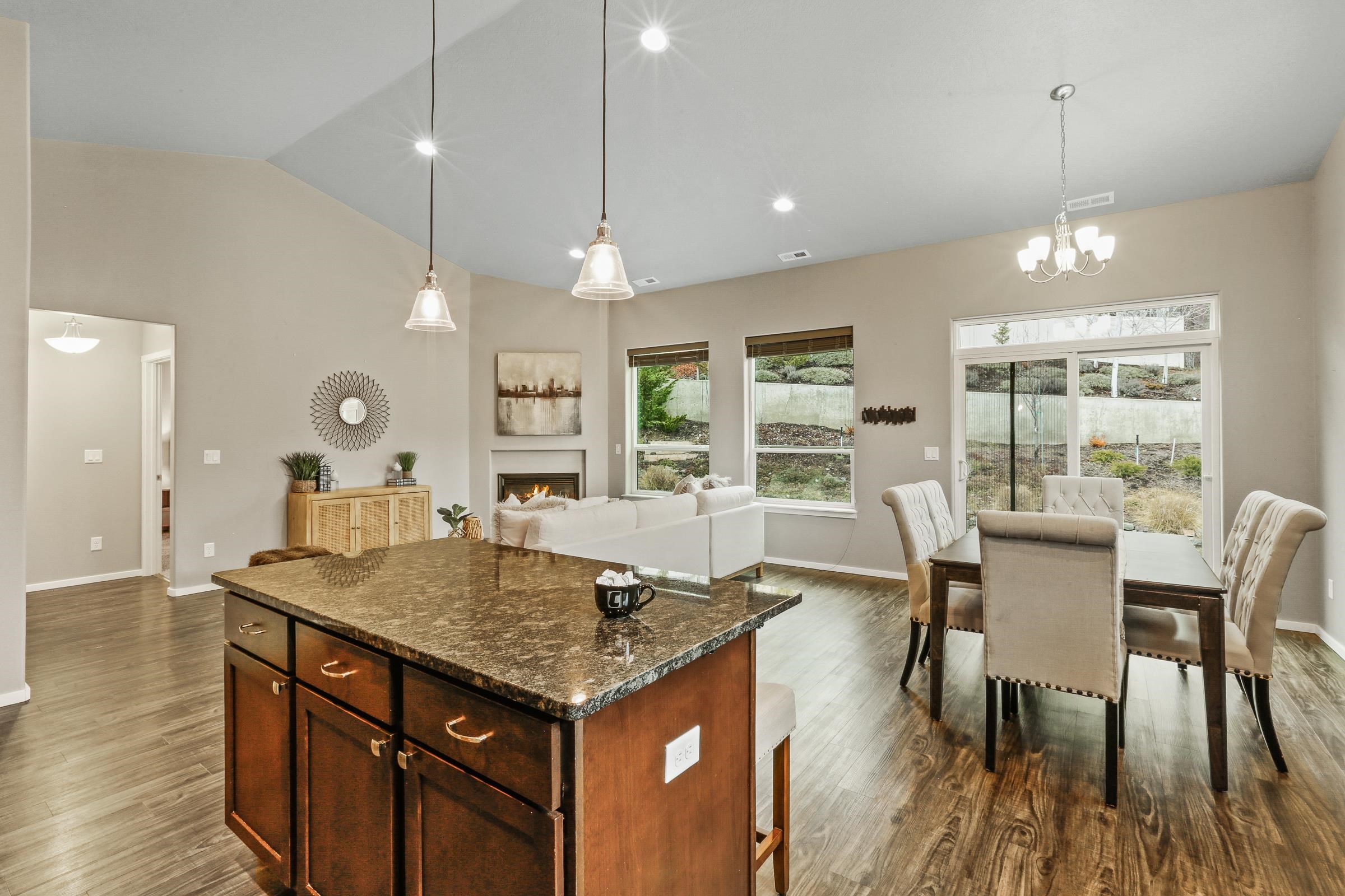 7707 Saphire Lane Spokane, WA 99212 - Photo 8 of 24