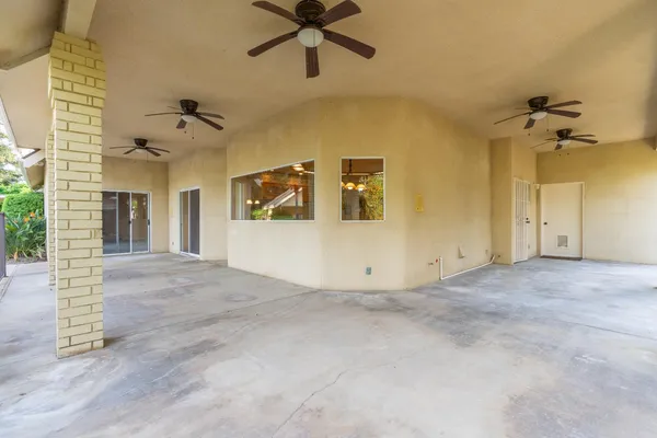 $1,049,000 | 6518 North Dolores Avenue, Fresno, CA 93711