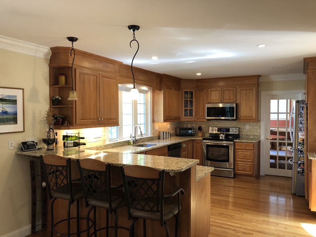 64 Berkshire Road Needham, MA 02492 - Photo 4 of 20