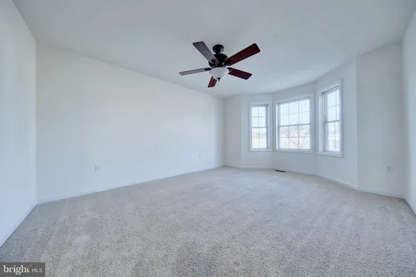 $1,911 | 689 East Walnut Street, Hanover, PA 17331