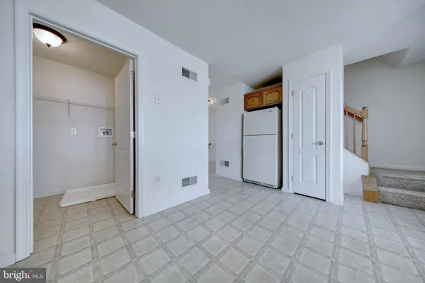$1,911 | 689 East Walnut Street, Hanover, PA 17331