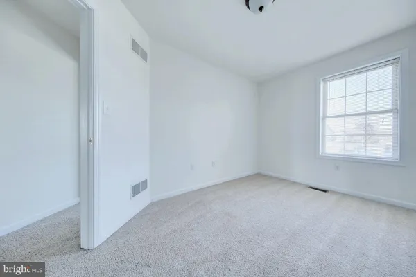 $1,911 | 689 East Walnut Street, Hanover, PA 17331