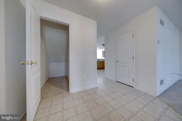 $1,911 | 689 East Walnut Street, Hanover, PA 17331