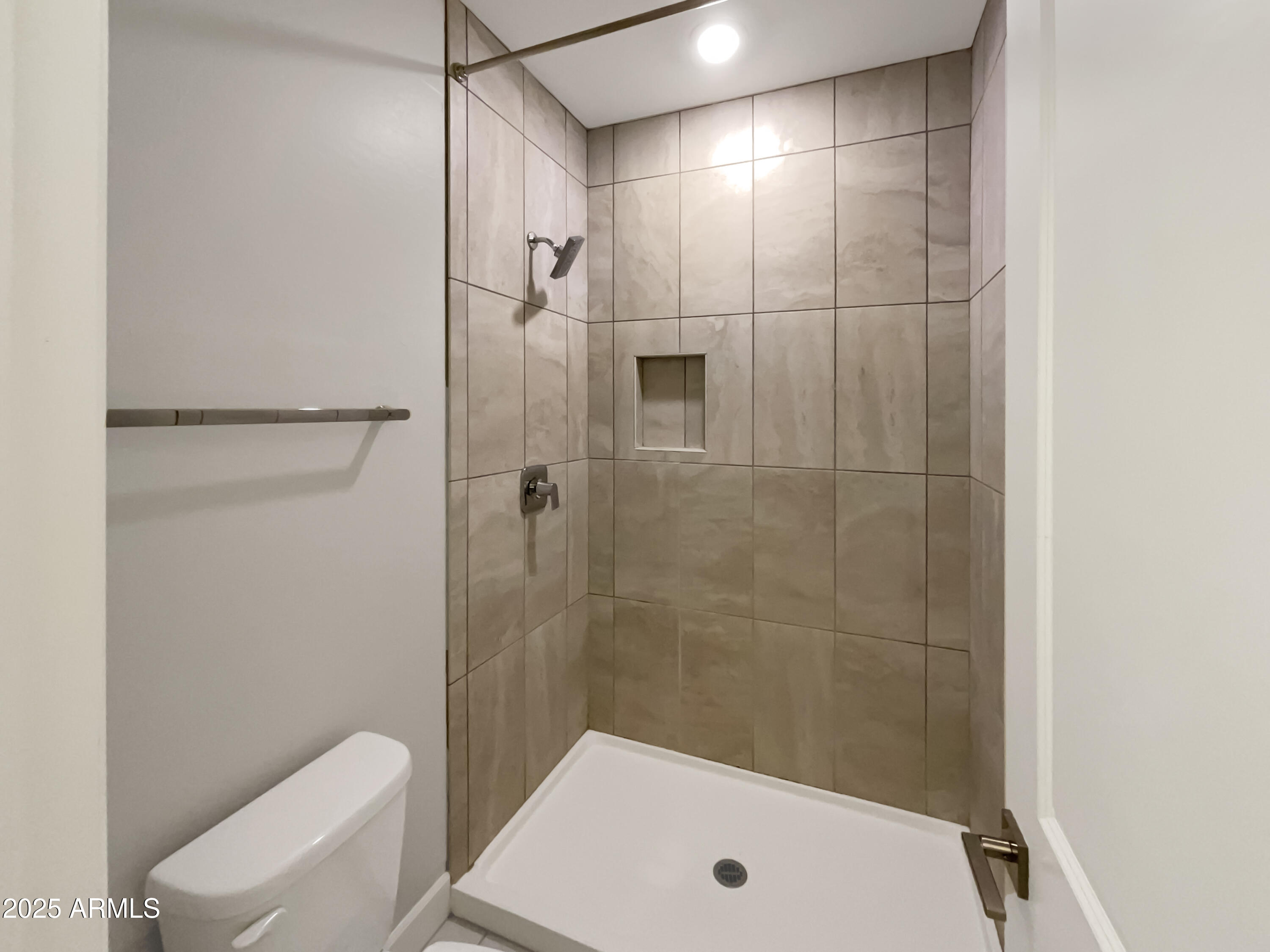 18389 West Long Lake Road Goodyear, AZ 85338 - Photo 13 of 27 listing_12