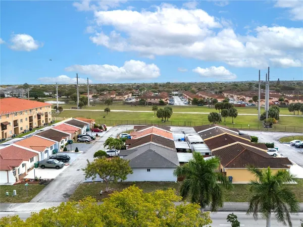 $2,975 | 7570 Northwest 173rd Lane, Hialeah, FL 33015