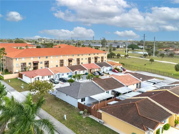 $2,975 | 7570 Northwest 173rd Lane, Hialeah, FL 33015