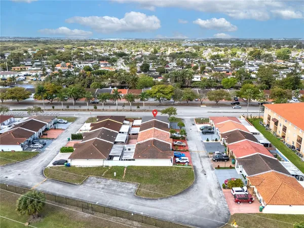 $2,975 | 7570 Northwest 173rd Lane, Hialeah, FL 33015