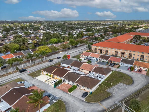 $2,975 | 7570 Northwest 173rd Lane, Hialeah, FL 33015