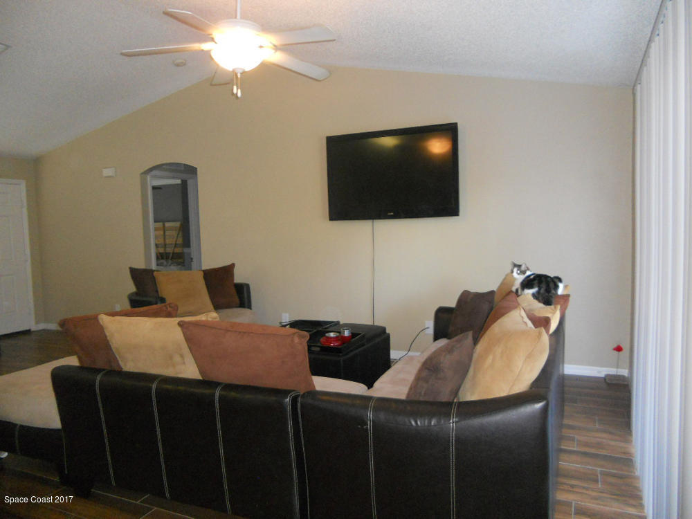 789 Waterside Road Southeast Palm Bay, FL 32909 - Photo 9 of 24 DSCN4665