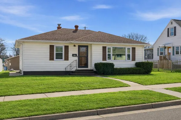 $264,500 | 2140 Denton Street, La Crosse, WI 54601