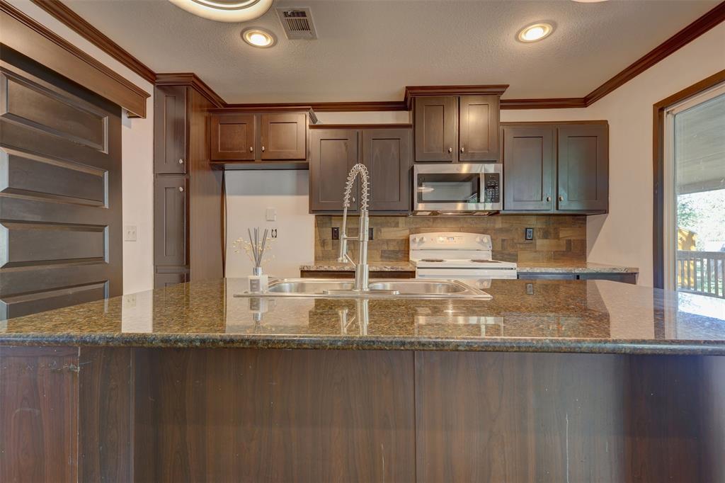 119 Post Oak Road Whitney, TX 76692 - Photo 7 of 40