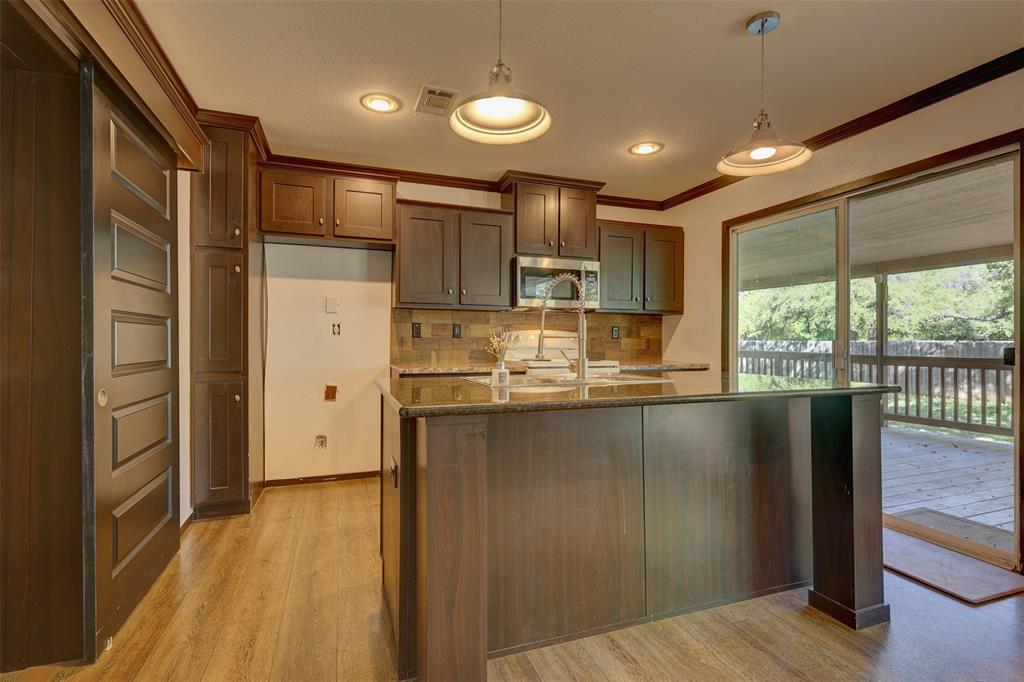 119 Post Oak Road Whitney, TX 76692 - Photo 8 of 40