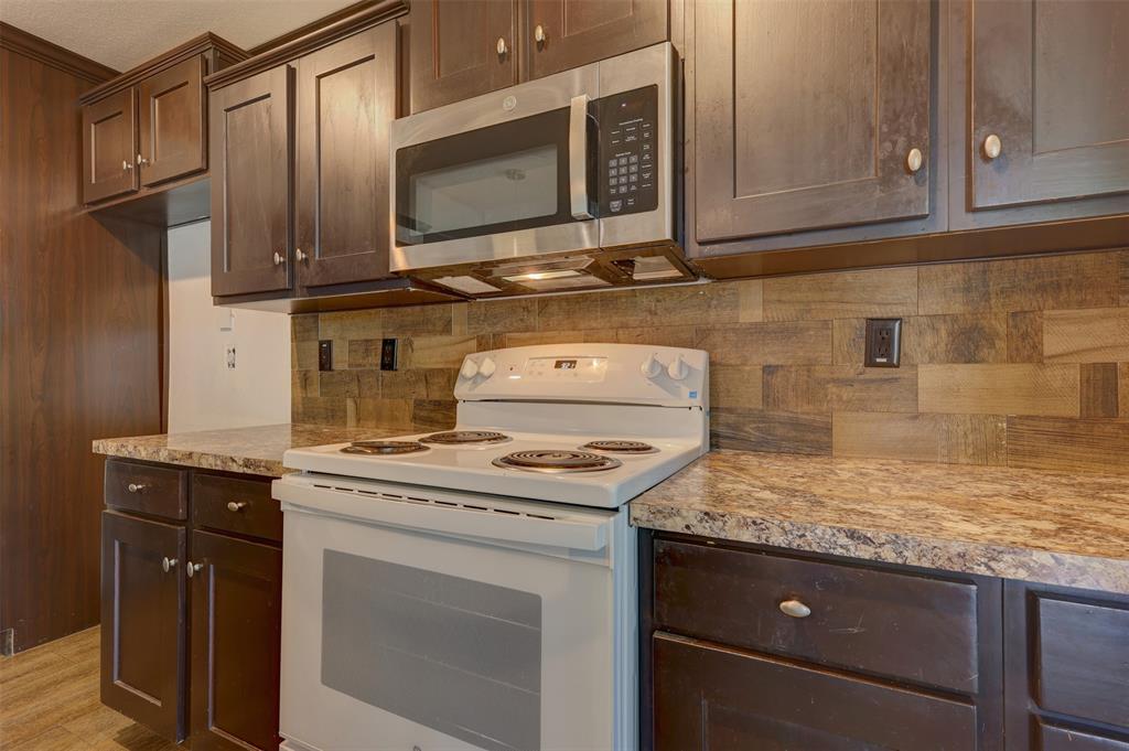 119 Post Oak Road Whitney, TX 76692 - Photo 9 of 40