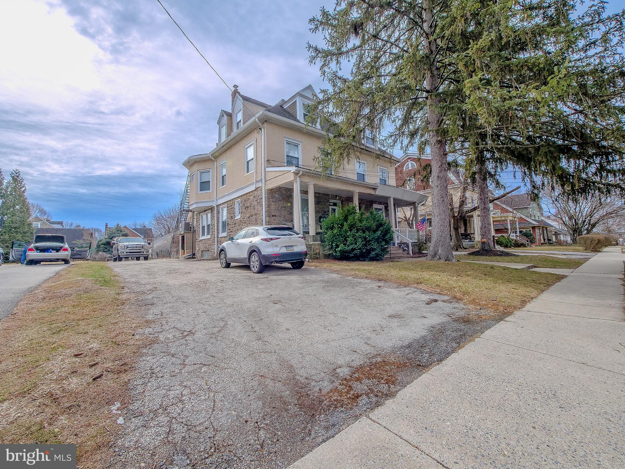 133 Grandview Road Ardmore, PA 19003 - Photo 2 of 64 Gallery Image 2