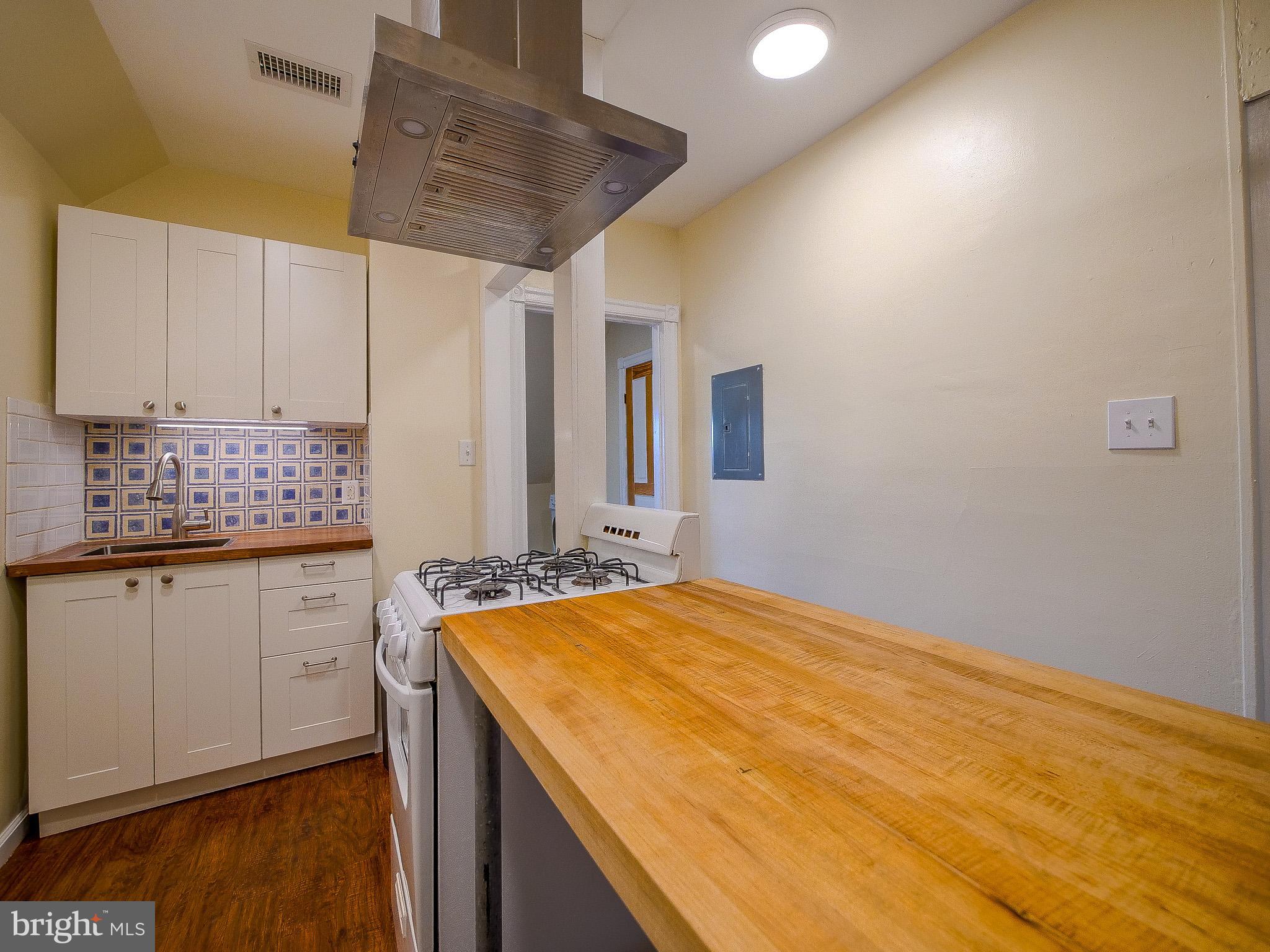133 Grandview Road Ardmore, PA 19003 - Photo 44 of 64 3rd Floor Kitchen