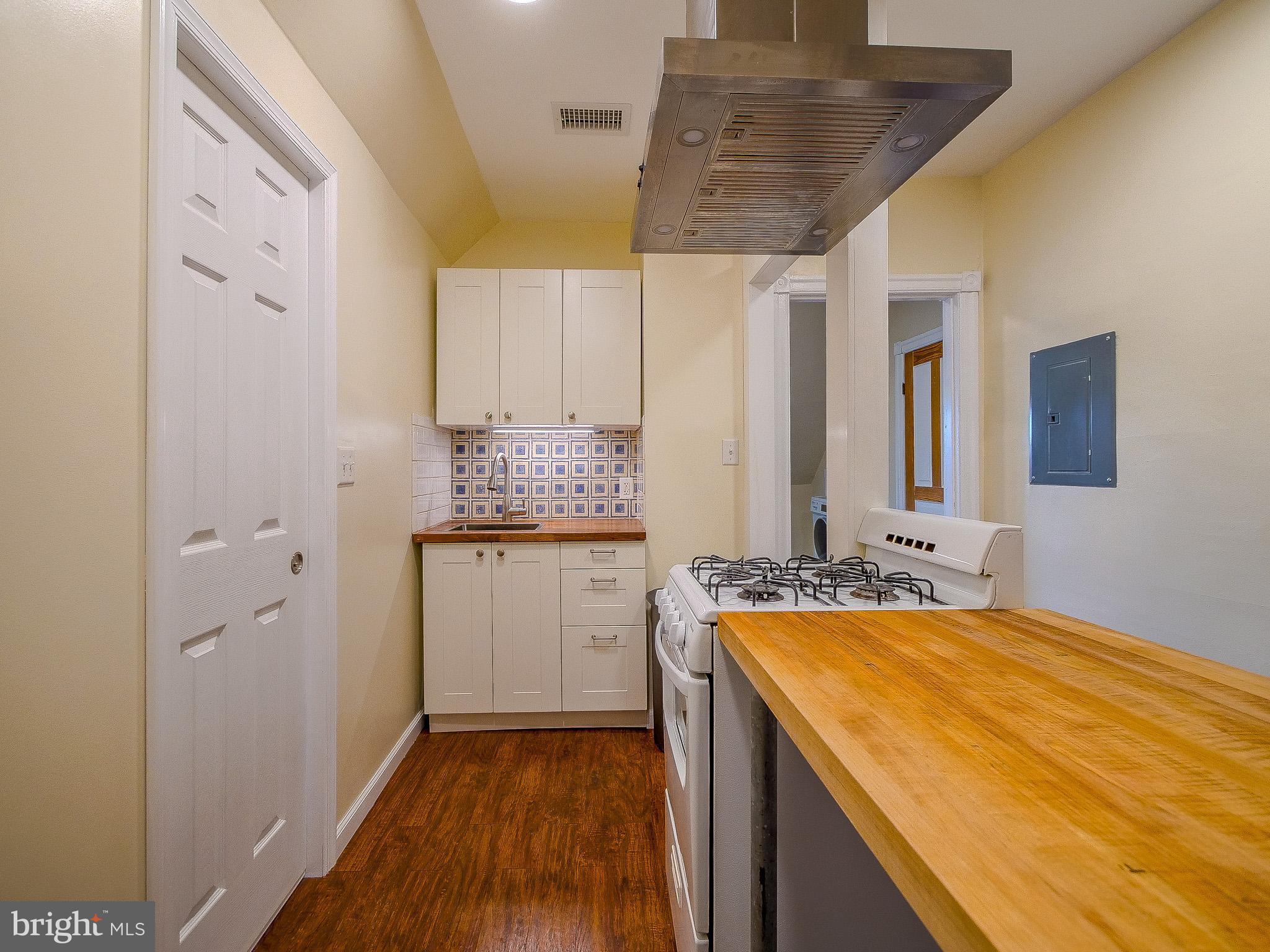133 Grandview Road Ardmore, PA 19003 - Photo 46 of 64 3rd Floor Kitchen